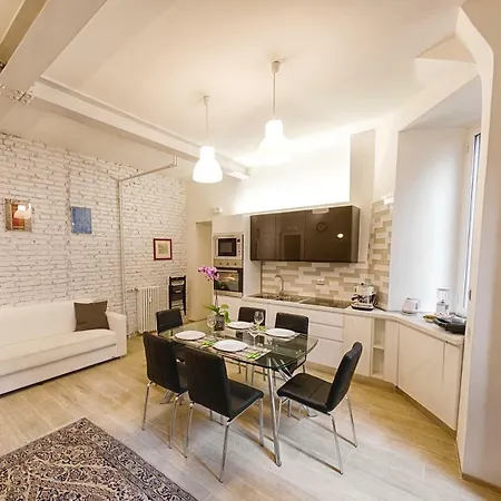 Modern Apartment Near Colosseum-2